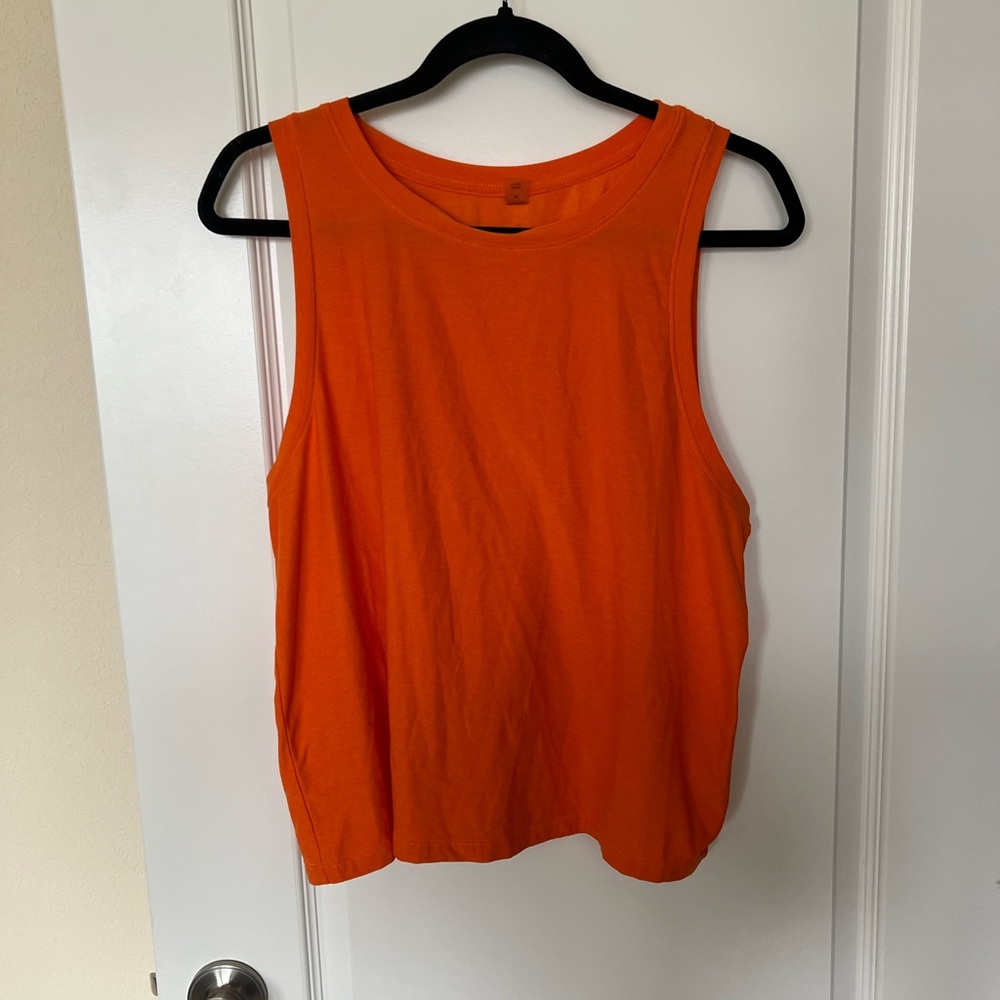 Beyond Yoga featherweight tank